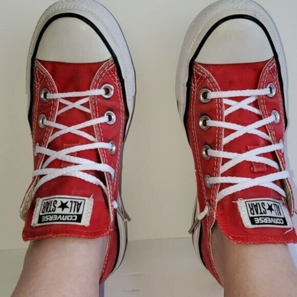 Converse Red Chuck Taylor All Stars Low Tops SNEAKERS SHOES Woman's WOMEN'S 6 - Picture 5 of 12